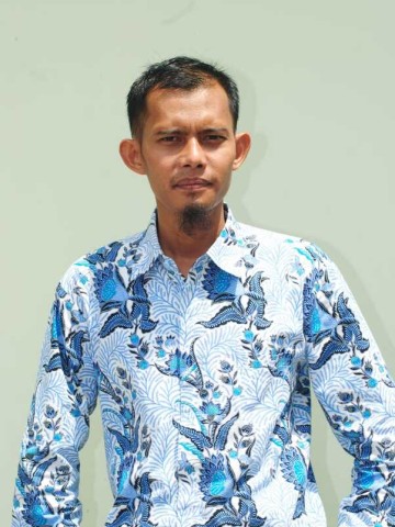 Fatikhin, S.Pd,SI 